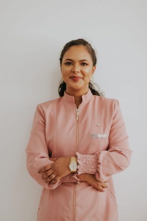 Terapeuta Ocupacional Isabel Moreira em Indaiatuba - Reabilitação de Mão